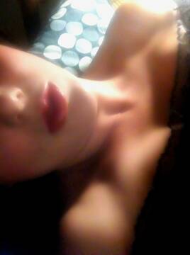 Public Photo of Femme